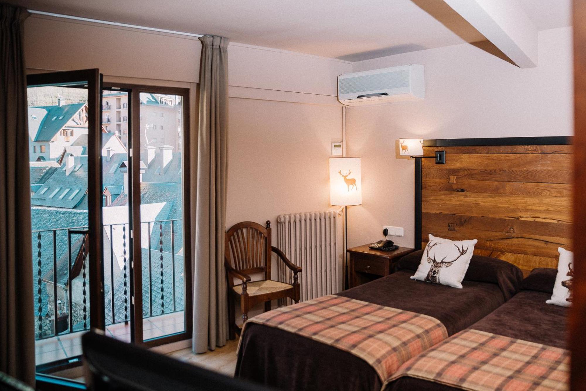 Riu Nere Mountain Hotel Vielha Zewnętrze zdjęcie